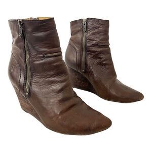 Frye Womens Size 9.5 Brown Leather Regina Seam Wedge Ankle Boots Bootie